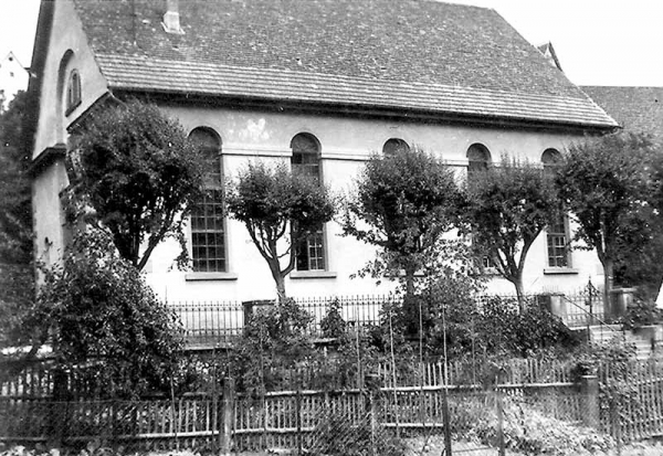 Synagogue with garden.