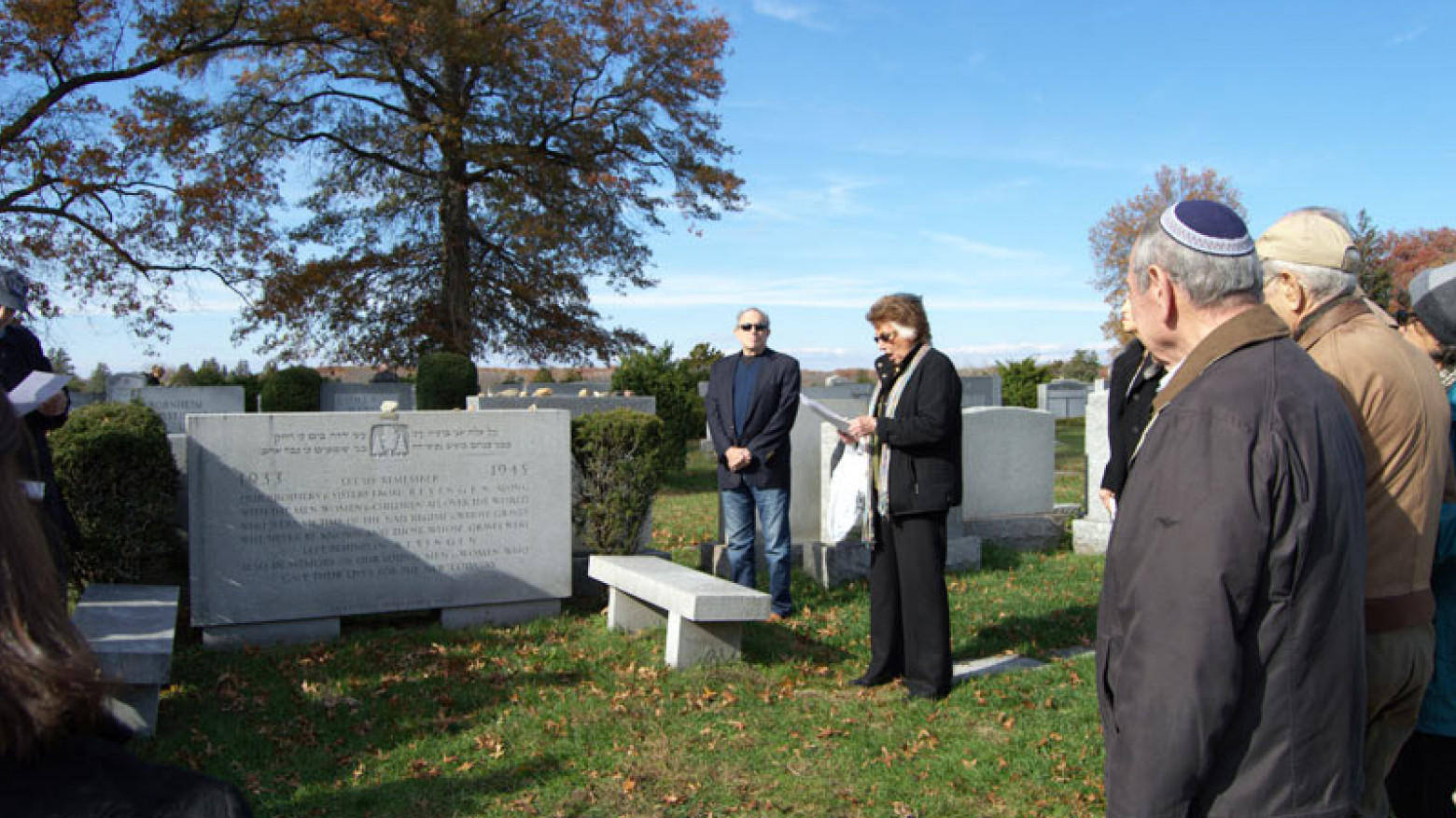 Auf dem Friedhof in New Jersey