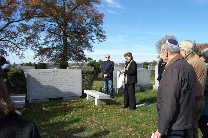 Auf dem Friedhof in New Jersey