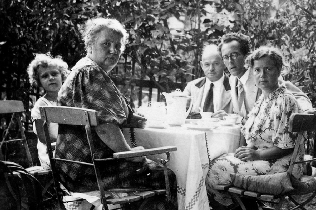 Familie Staudacher-Stern 1937 in ihrem Garten in Horb